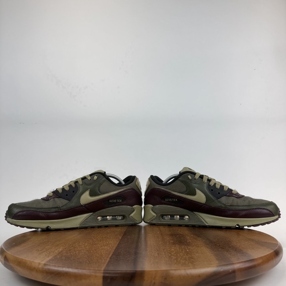 Mens Nike Air Max 90 GORE-TEX Medium Olive Comfort Sneakers Shoes Size 10 M GUC - Picture 5 of 8